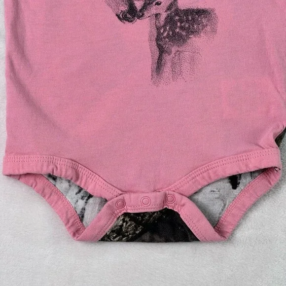 CARHARTT Pink Mossy Oak Hunting Deer Graphic Camo Sleeve Infant Girl Bodysuit 6M - Picture 5 of 13